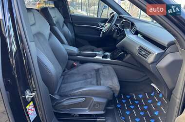 Внедорожник / Кроссовер Audi e-tron 2021 в Ровно