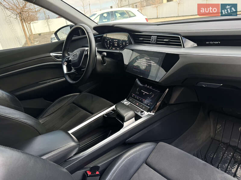 Внедорожник / Кроссовер Audi e-tron 2020 в Виннице
