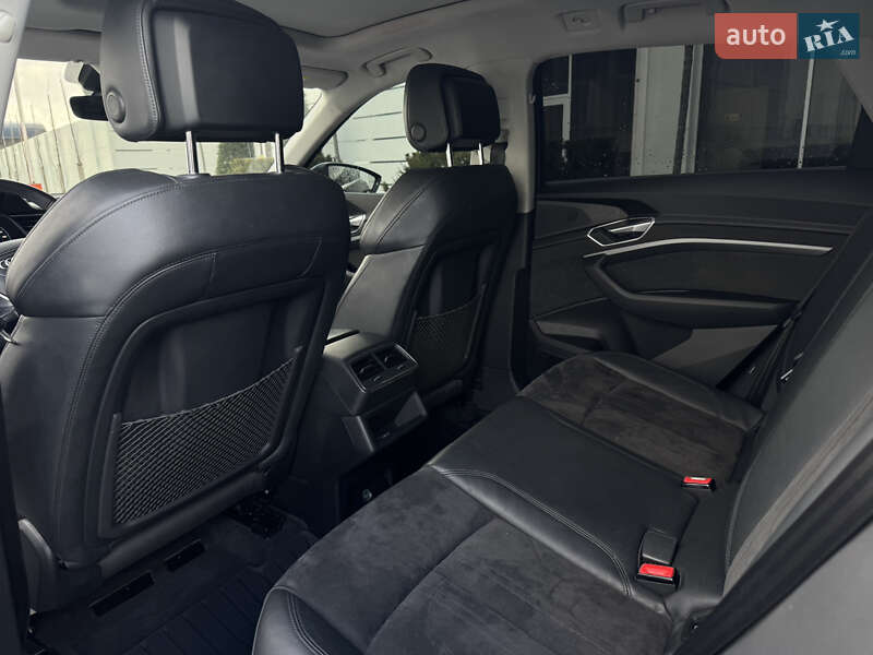 Внедорожник / Кроссовер Audi e-tron 2020 в Виннице