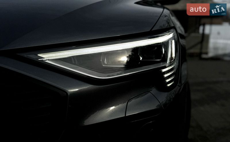Позашляховик / Кросовер Audi e-tron 2020 в Переяславі