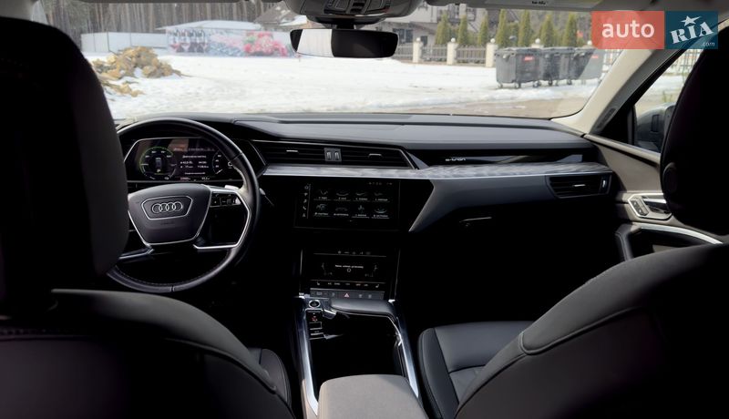 Позашляховик / Кросовер Audi e-tron 2020 в Переяславі