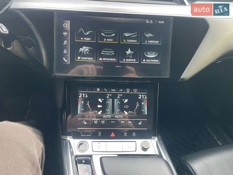 Внедорожник / Кроссовер Audi e-tron 2021 в Ровно