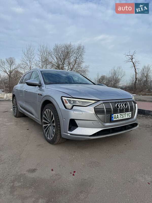 Позашляховик / Кросовер Audi e-tron 2019 в Києві
