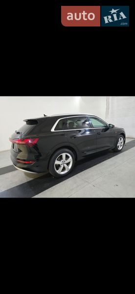 Позашляховик / Кросовер Audi e-tron 2019 в Дрогобичі
