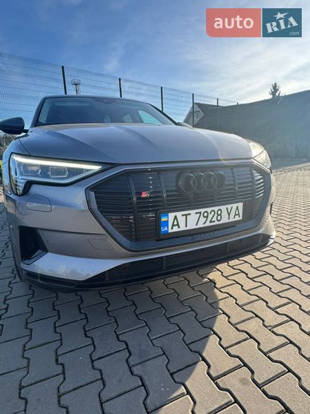 Внедорожник / Кроссовер Audi e-tron 2021 в Ивано-Франковске