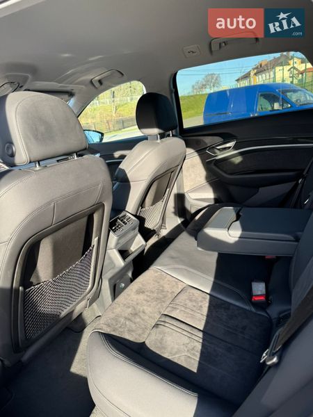 Внедорожник / Кроссовер Audi e-tron 2021 в Ивано-Франковске