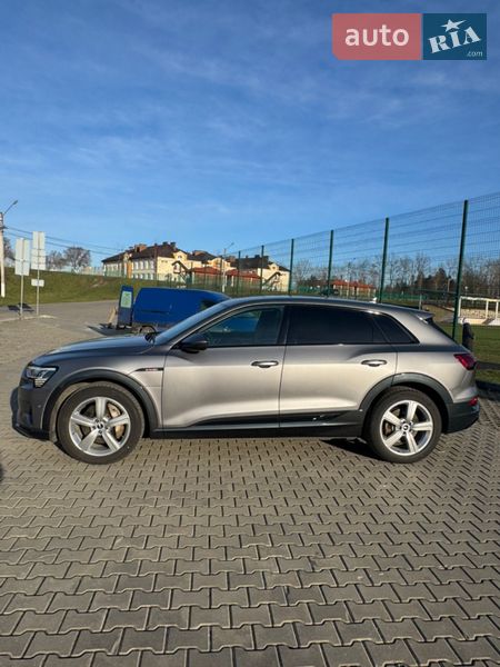 Внедорожник / Кроссовер Audi e-tron 2021 в Ивано-Франковске