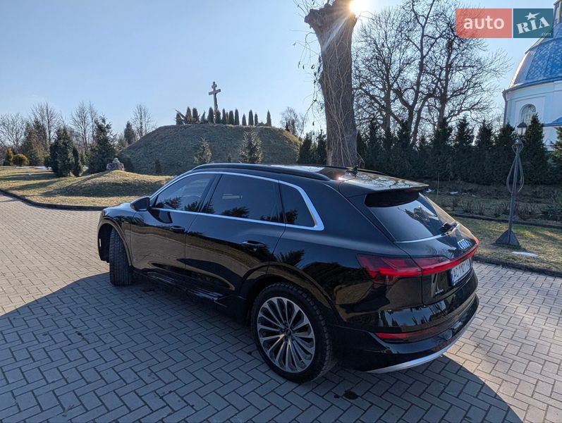 Внедорожник / Кроссовер Audi e-tron 2020 в Нововолынске