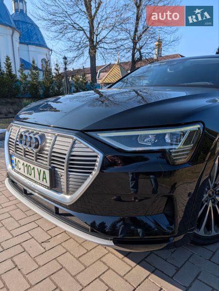 Внедорожник / Кроссовер Audi e-tron 2020 в Нововолынске