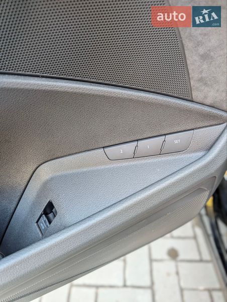 Внедорожник / Кроссовер Audi e-tron 2020 в Нововолынске