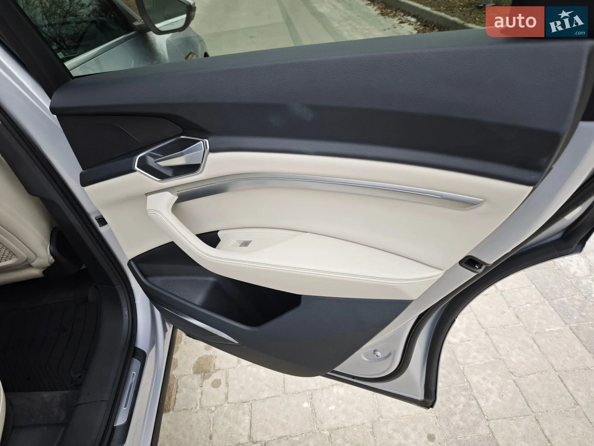 2021 Audi e-tron - мініатюра 33