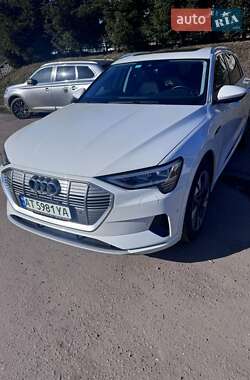 Позашляховик / Кросовер Audi e-tron 2022 в Івано-Франківську