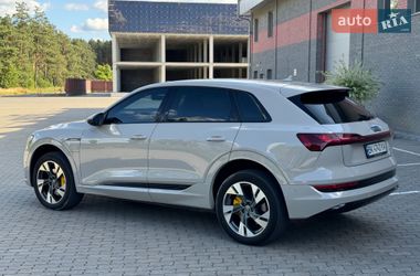 Позашляховик / Кросовер Audi e-tron 2020 в Костопілі