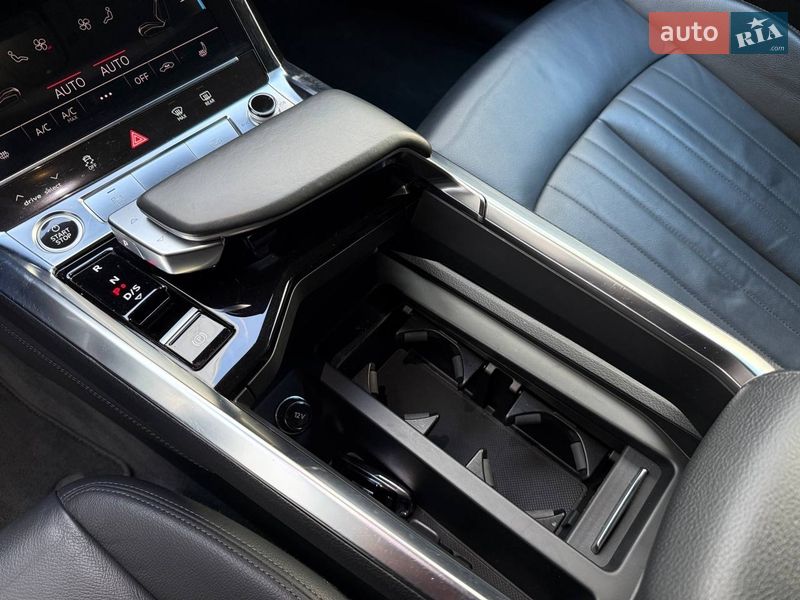 Внедорожник / Кроссовер Audi e-tron 2021 в Киеве