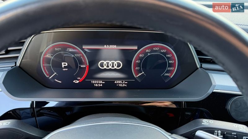 Позашляховик / Кросовер Audi e-tron 2022 в Луцьку