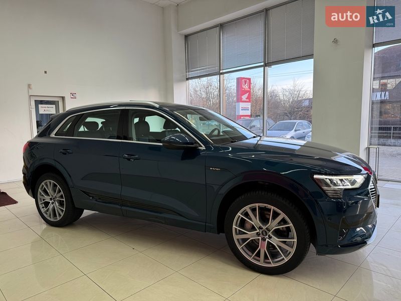 Внедорожник / Кроссовер Audi e-tron 2020 в Черновцах