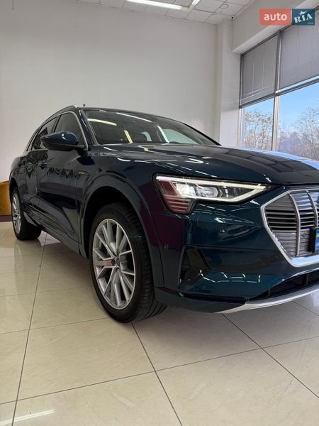 Внедорожник / Кроссовер Audi e-tron 2020 в Черновцах