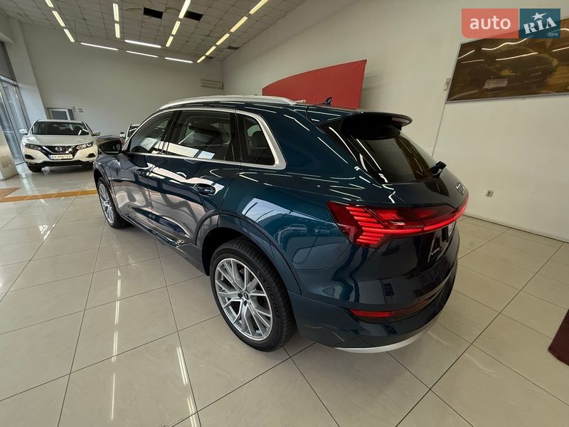 Внедорожник / Кроссовер Audi e-tron 2020 в Черновцах