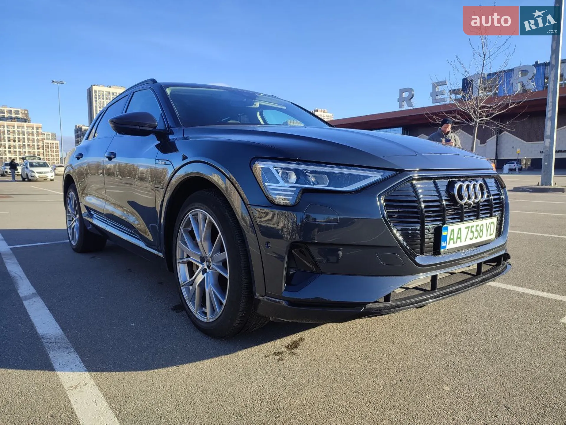 2020 Audi e-tron - мініатюра 6