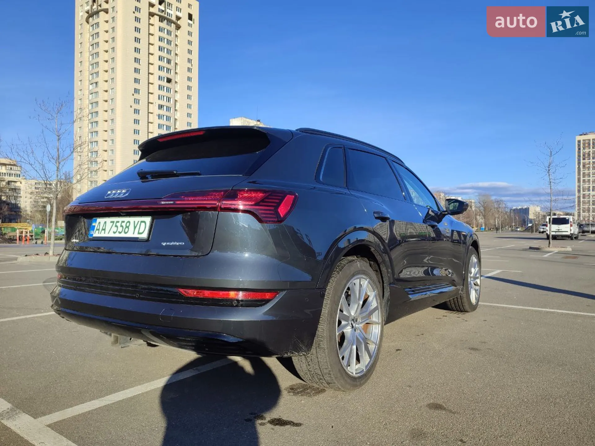 2020 Audi e-tron - мініатюра 11