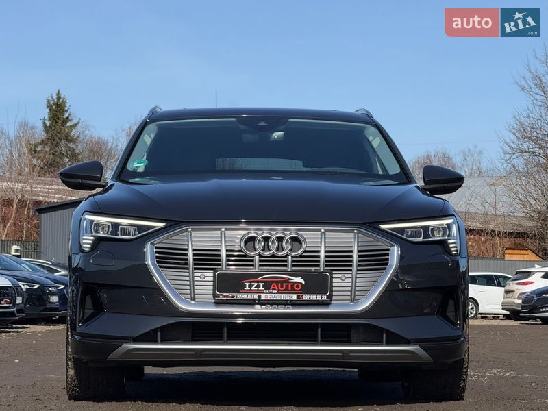 Позашляховик / Кросовер Audi e-tron 2022 в Луцьку