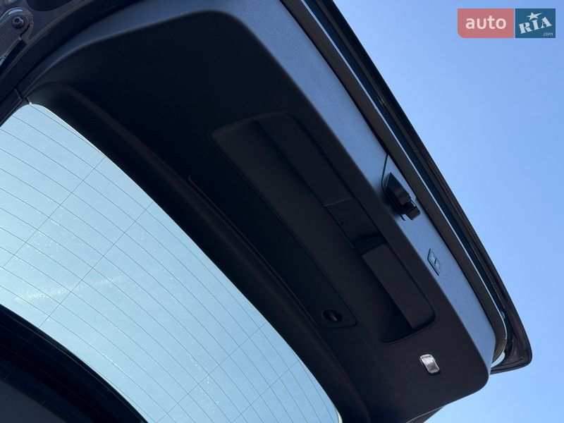 Позашляховик / Кросовер Audi e-tron 2022 в Луцьку