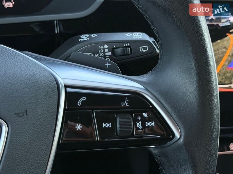 Позашляховик / Кросовер Audi e-tron 2022 в Луцьку