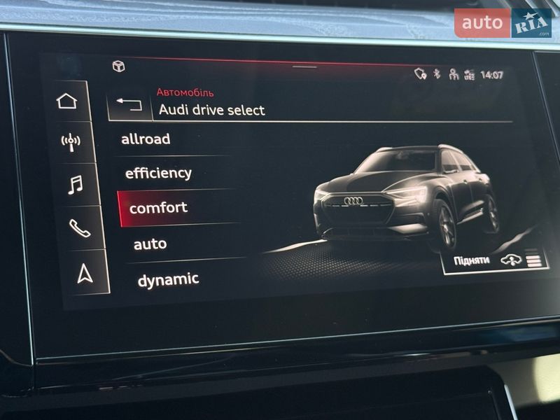 Позашляховик / Кросовер Audi e-tron 2022 в Луцьку