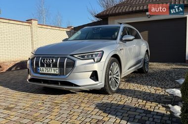 Внедорожник / Кроссовер Audi e-tron 2019 в Киеве