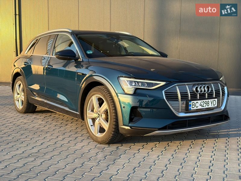 Позашляховик / Кросовер Audi e-tron 2021 в Львові