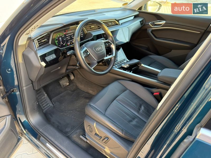 Позашляховик / Кросовер Audi e-tron 2021 в Львові