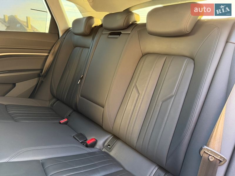 Позашляховик / Кросовер Audi e-tron 2021 в Львові