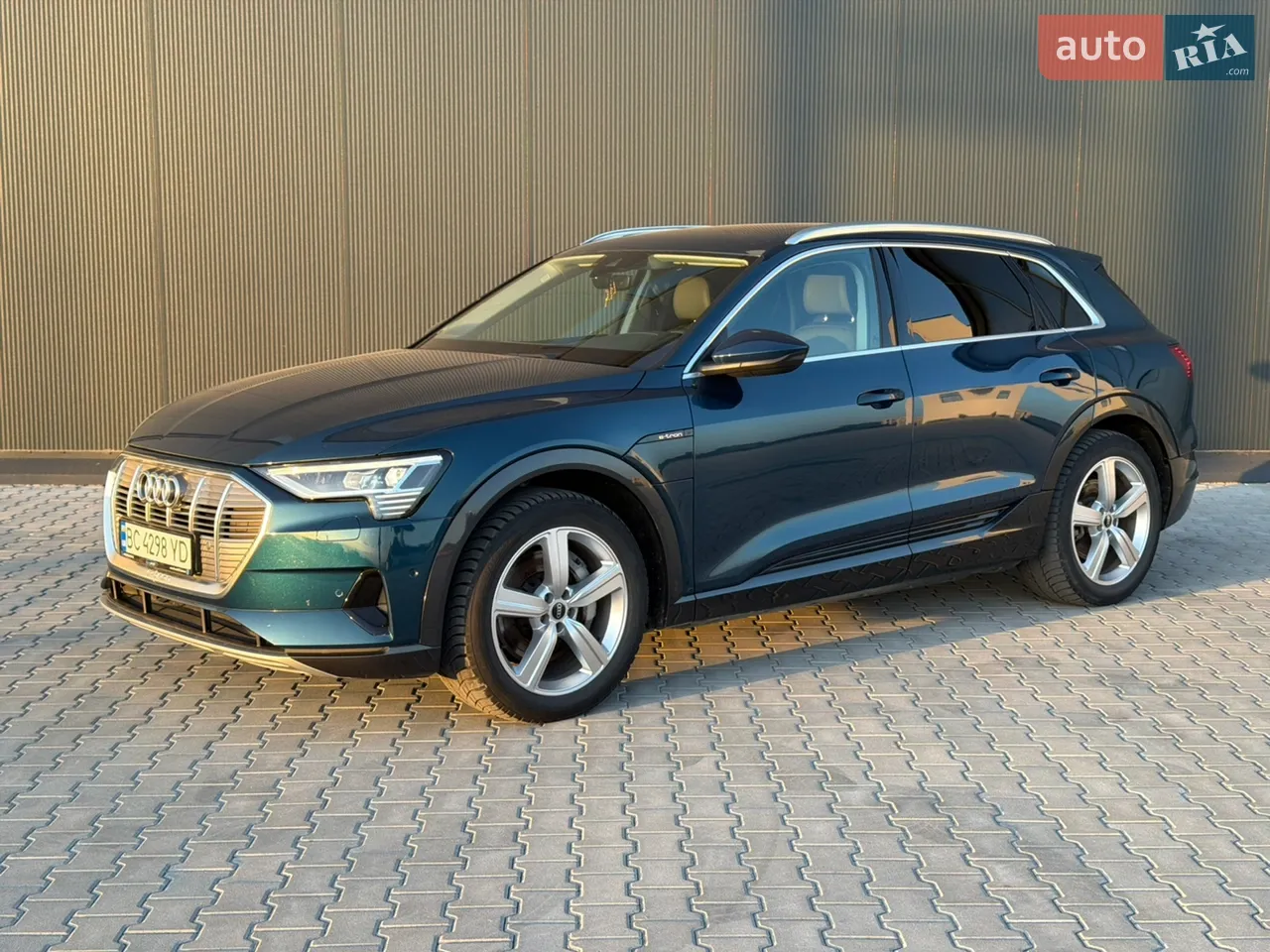 2020 Audi e-tron - мініатюра 24