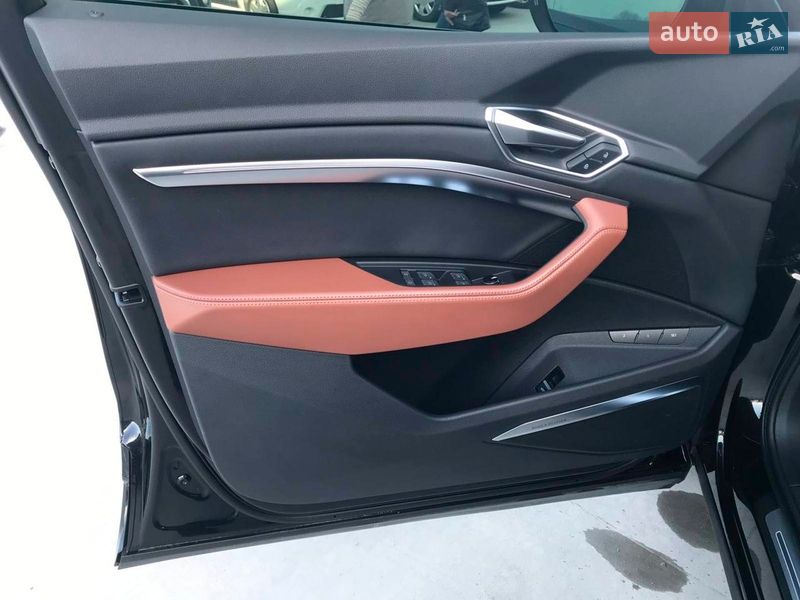 Позашляховик / Кросовер Audi e-tron 2022 в Львові фото 16 Позашляховик / Кросовер Audi e-tron 2022 в Львові