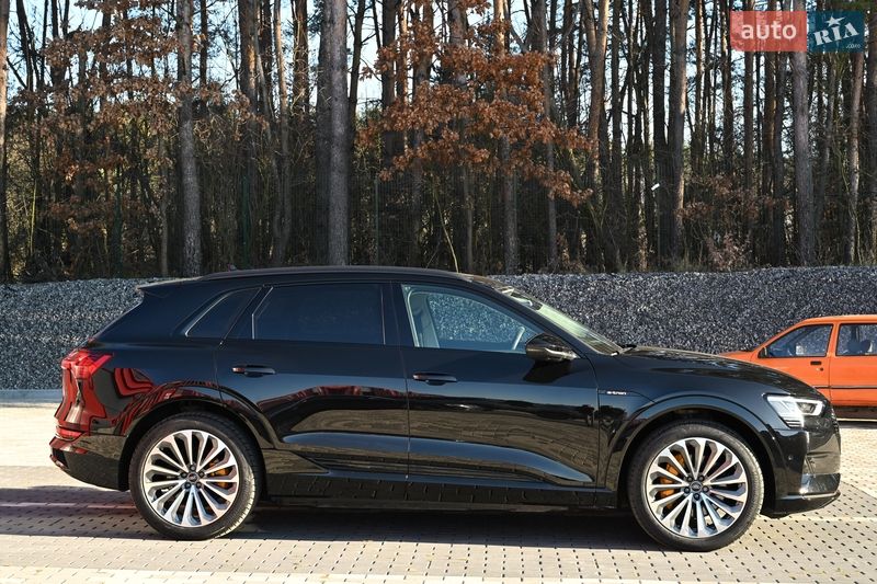 Внедорожник / Кроссовер Audi e-tron 2021 в Львове