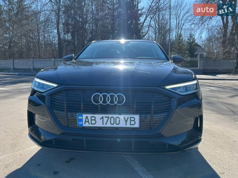 Позашляховик / Кросовер Audi e-tron 2019 в Вінниці