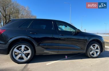 Внедорожник / Кроссовер Audi e-tron 2019 в Виннице
