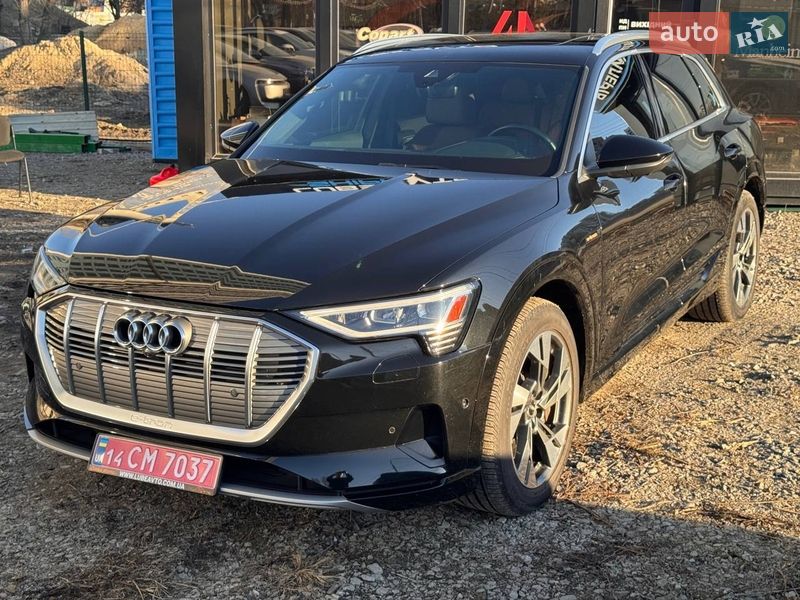 Внедорожник / Кроссовер Audi e-tron 2022 в Киеве