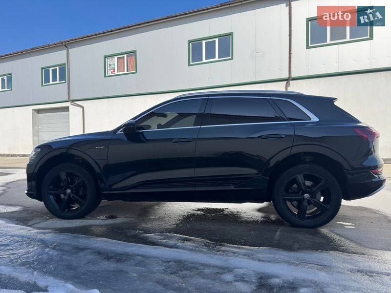 Внедорожник / Кроссовер Audi e-tron 2020 в Виннице