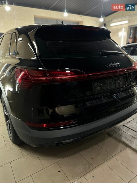 Внедорожник / Кроссовер Audi e-tron 2020 в Житомире