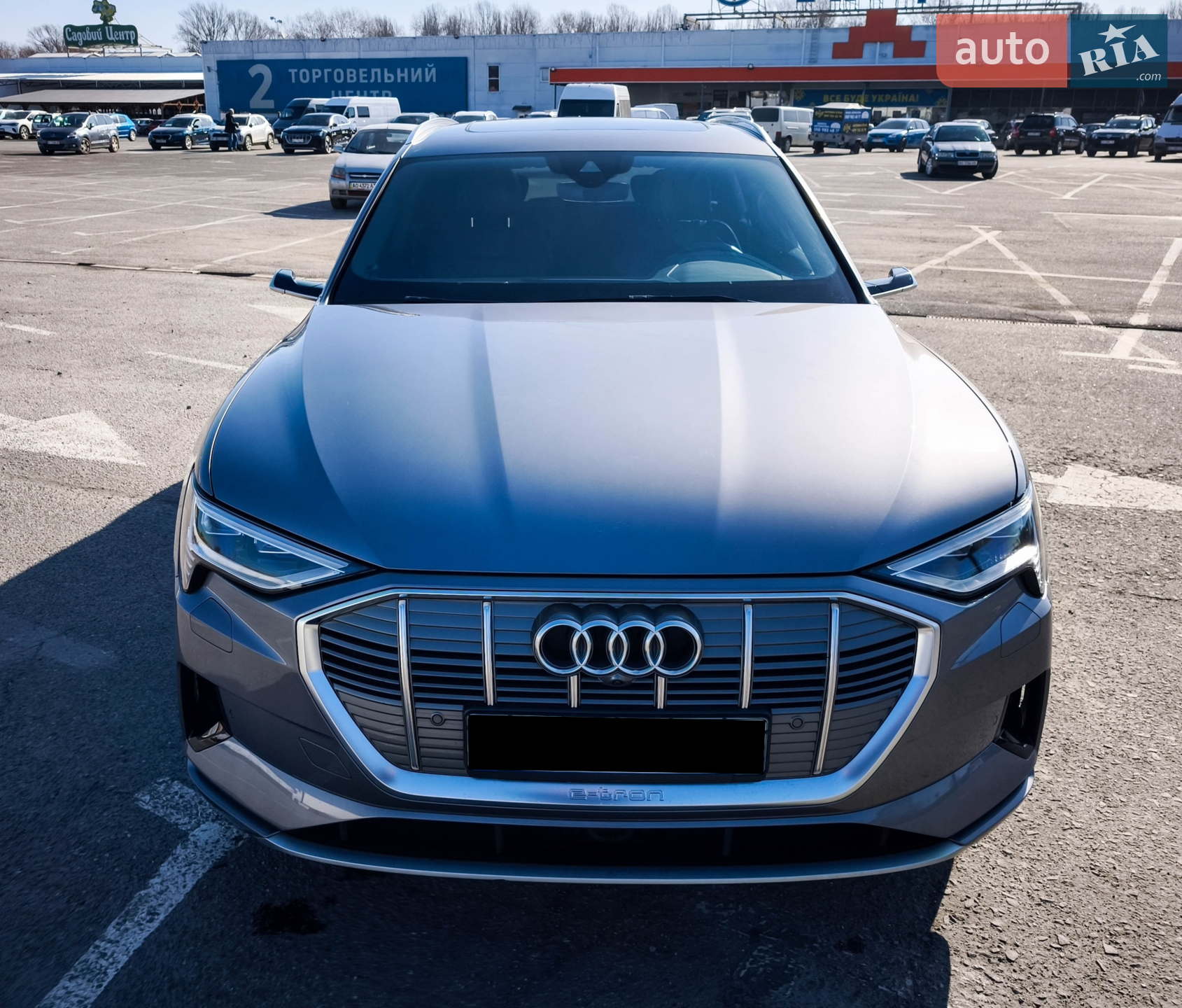2019 Audi e-tron - мініатюра 2