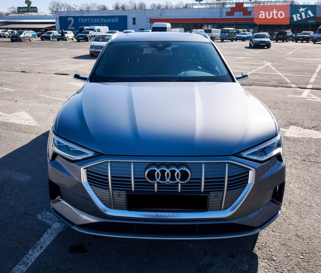 2020 Audi e-tron - мініатюра 25