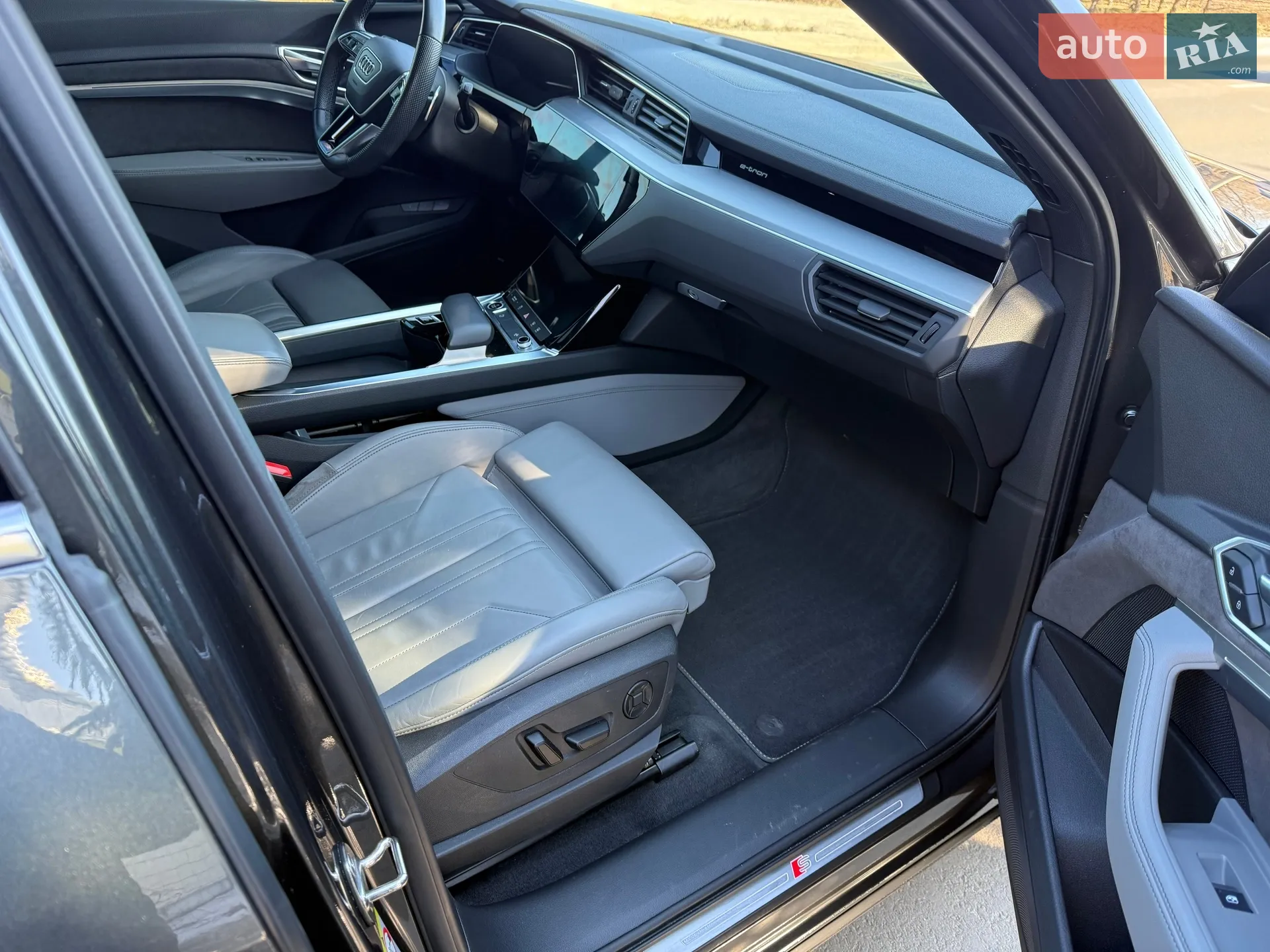 2021 Audi e-tron - мініатюра 33