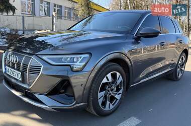 Позашляховик / Кросовер Audi e-tron 2021 в Києві