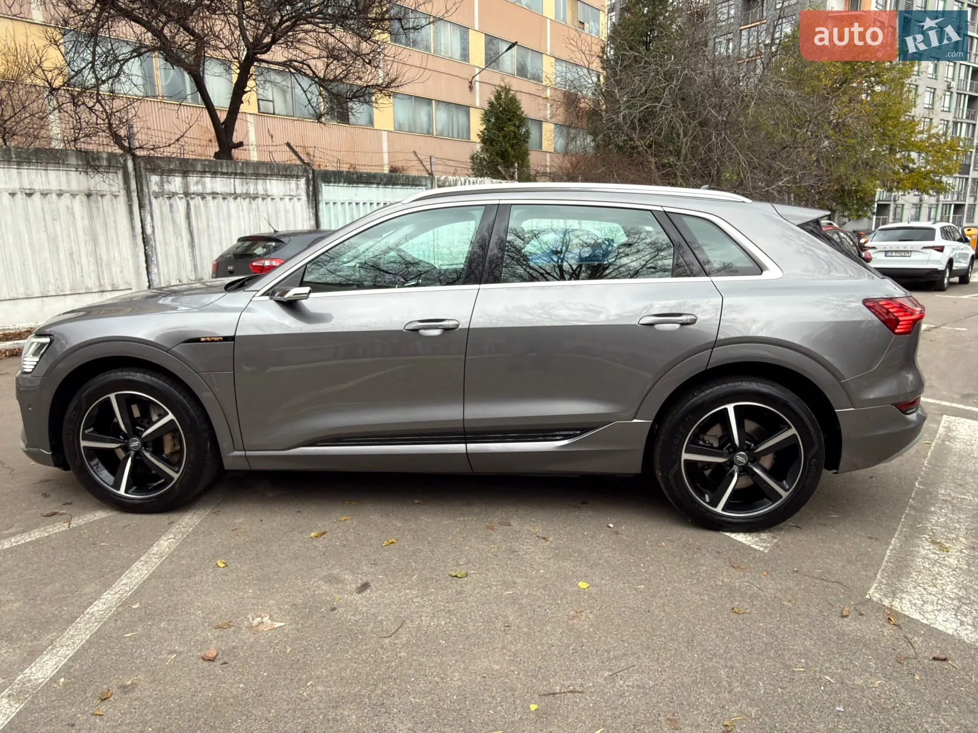 2019 Audi e-tron - мініатюра 12