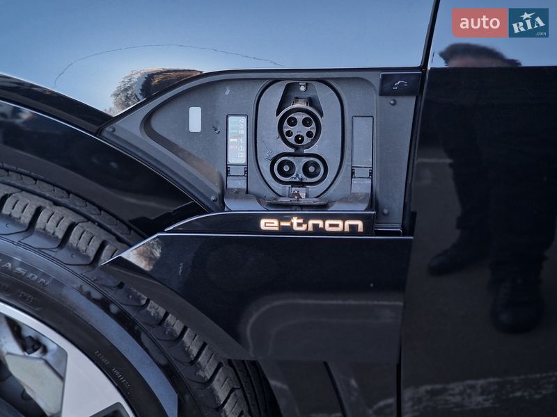 Позашляховик / Кросовер Audi e-tron 2021 в Одесі