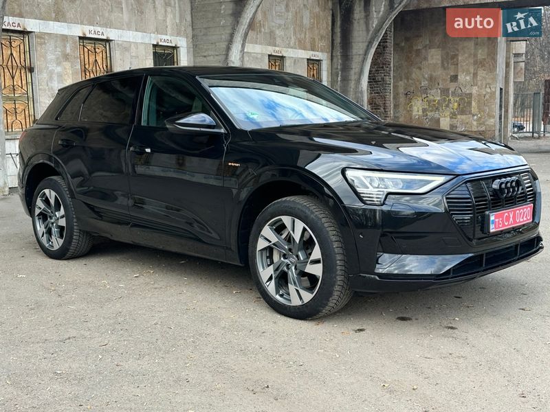 Позашляховик / Кросовер Audi e-tron 2019 в Івано-Франківську фото 10 Позашляховик / Кросовер Audi e-tron 2019 в Івано-Франківську