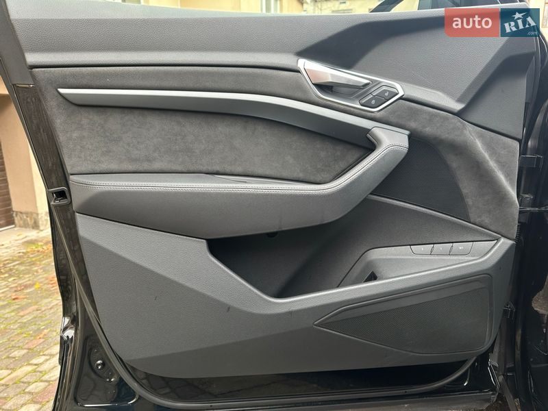 Позашляховик / Кросовер Audi e-tron 2019 в Івано-Франківську фото 22 Позашляховик / Кросовер Audi e-tron 2019 в Івано-Франківську