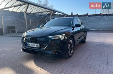 Внедорожник / Кроссовер Audi e-tron 2021 в Ровно