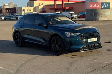 Внедорожник / Кроссовер Audi e-tron 2019 в Киеве